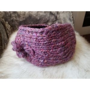 Wool headband.